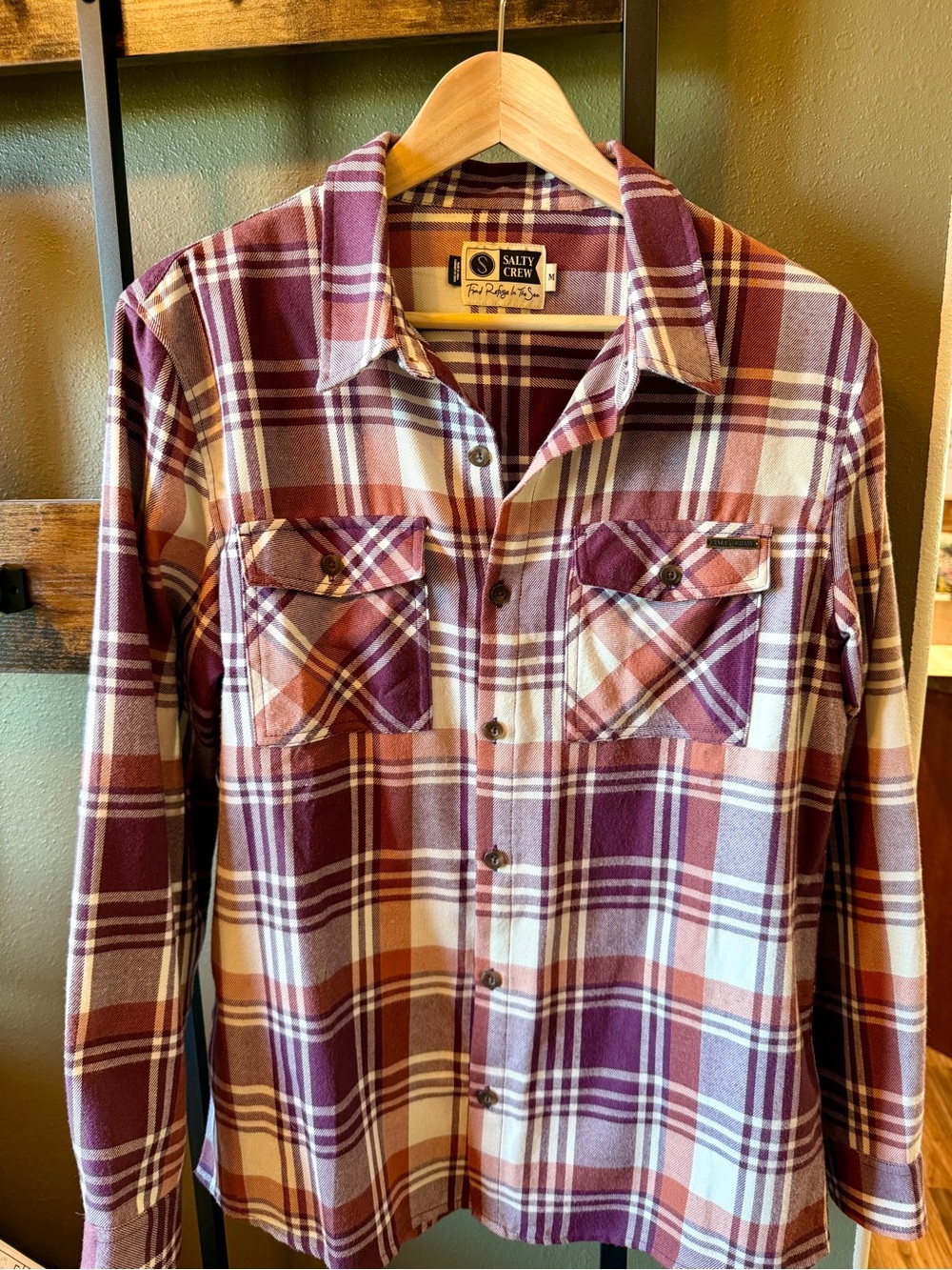 Salty Crew Woman’s Plaid Flannel Button Up Medium EUC